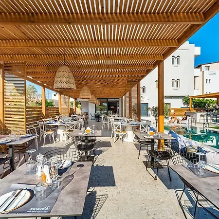 Aparthotel Ikaros