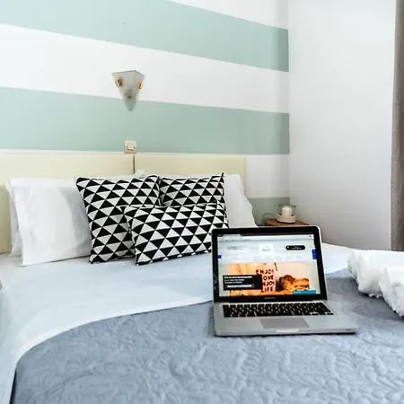 Ikaros Aparthotel *